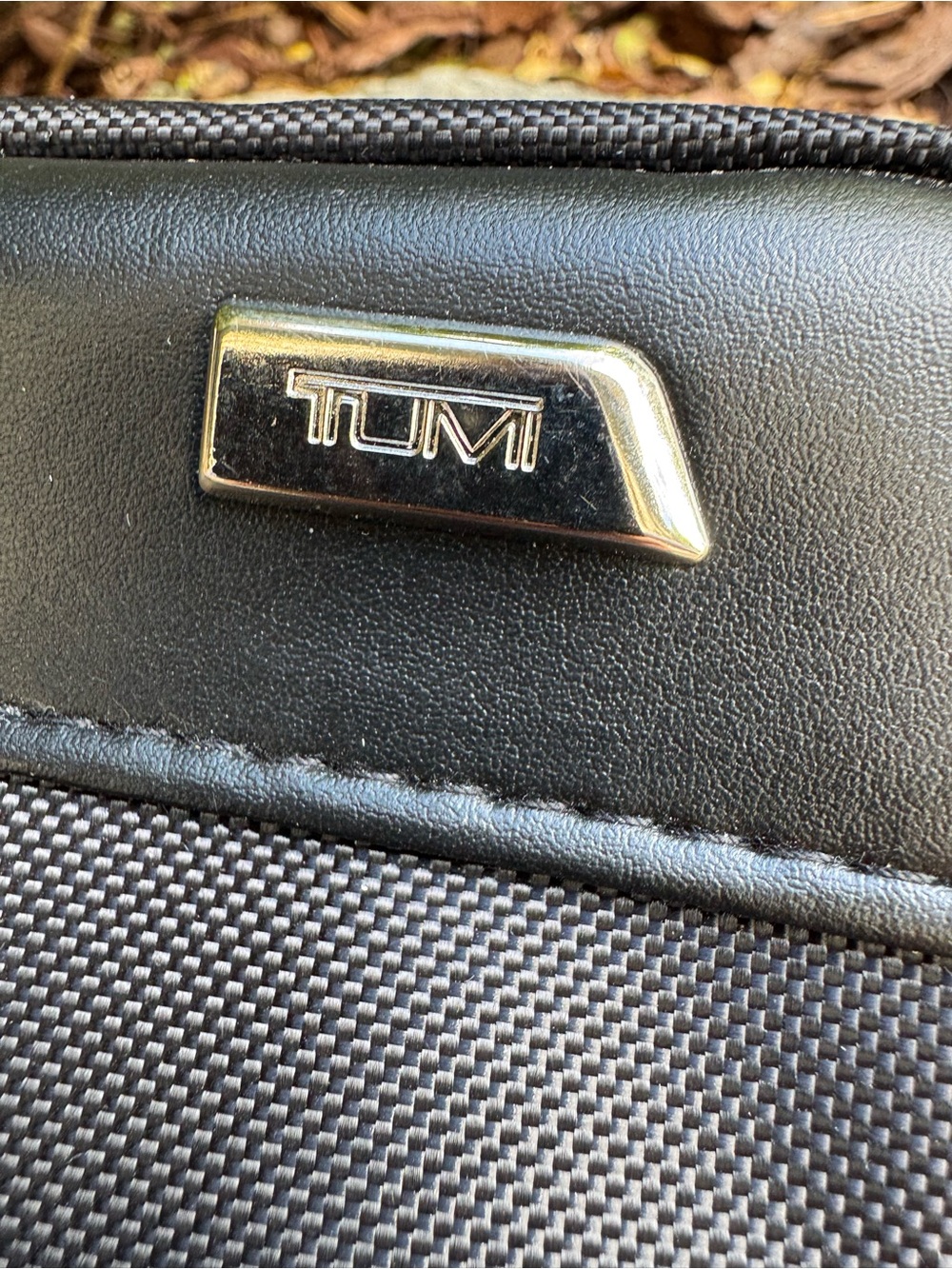 Tumi Black Men's Toiletry Bags Set - Three-Piece Dopp Kit Collection - Picture 5 of 9